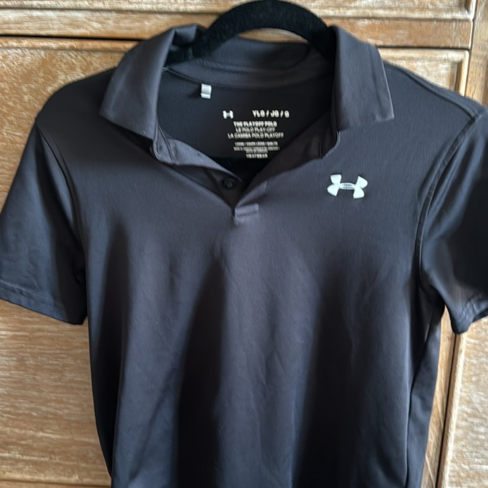 Under armour boys Black golf polo